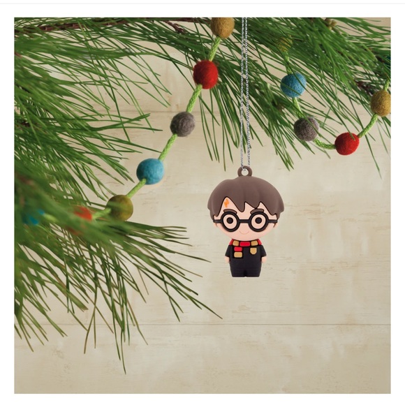 Harry Potter Hallmark Countdown Calendar Paper Tree Set With 12 Mini Ornaments - Picture 3 of 6